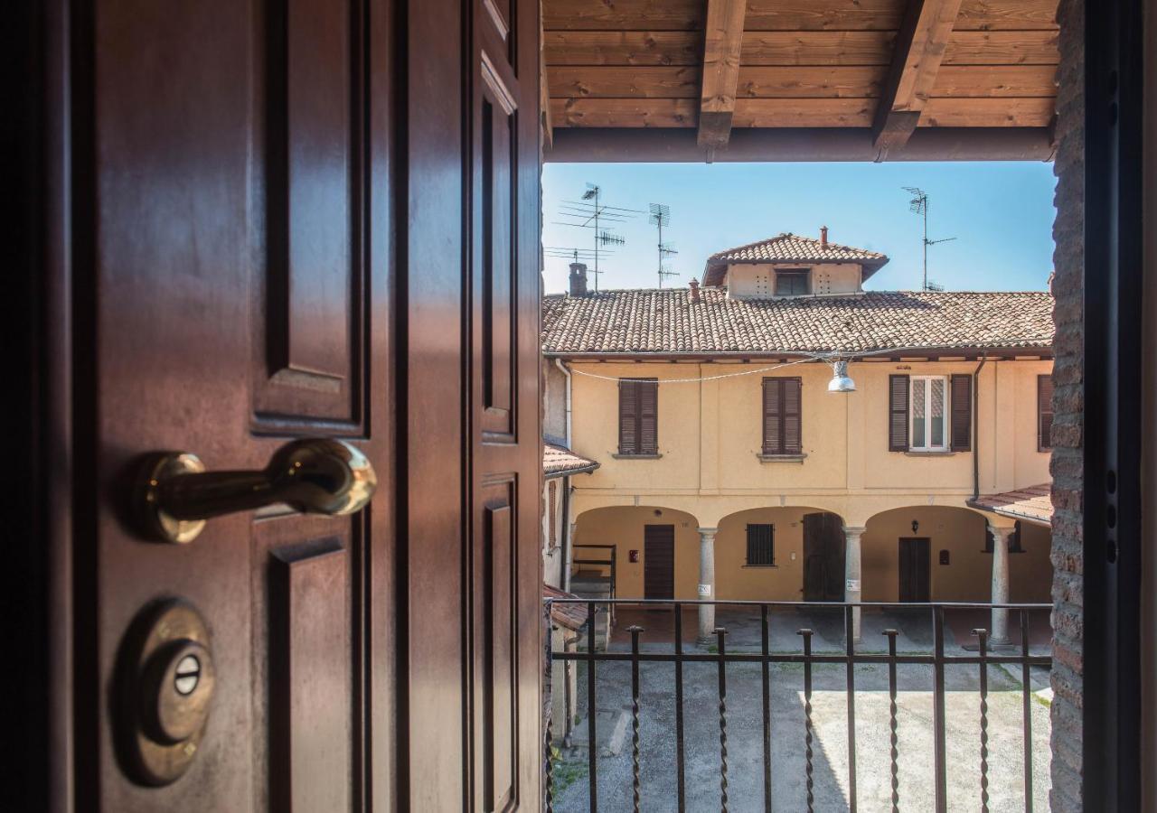 B&B La Corte And Home Restaurant - Free Parking - 10 Minutes To The Lake And Centre Como Exteriér fotografie
