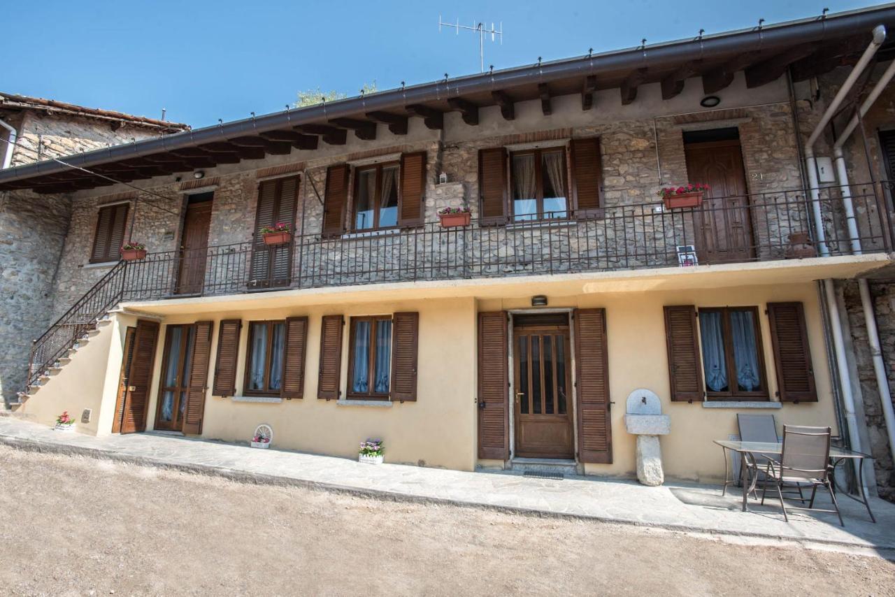 B&B La Corte And Home Restaurant - Free Parking - 10 Minutes To The Lake And Centre Como Exteriér fotografie