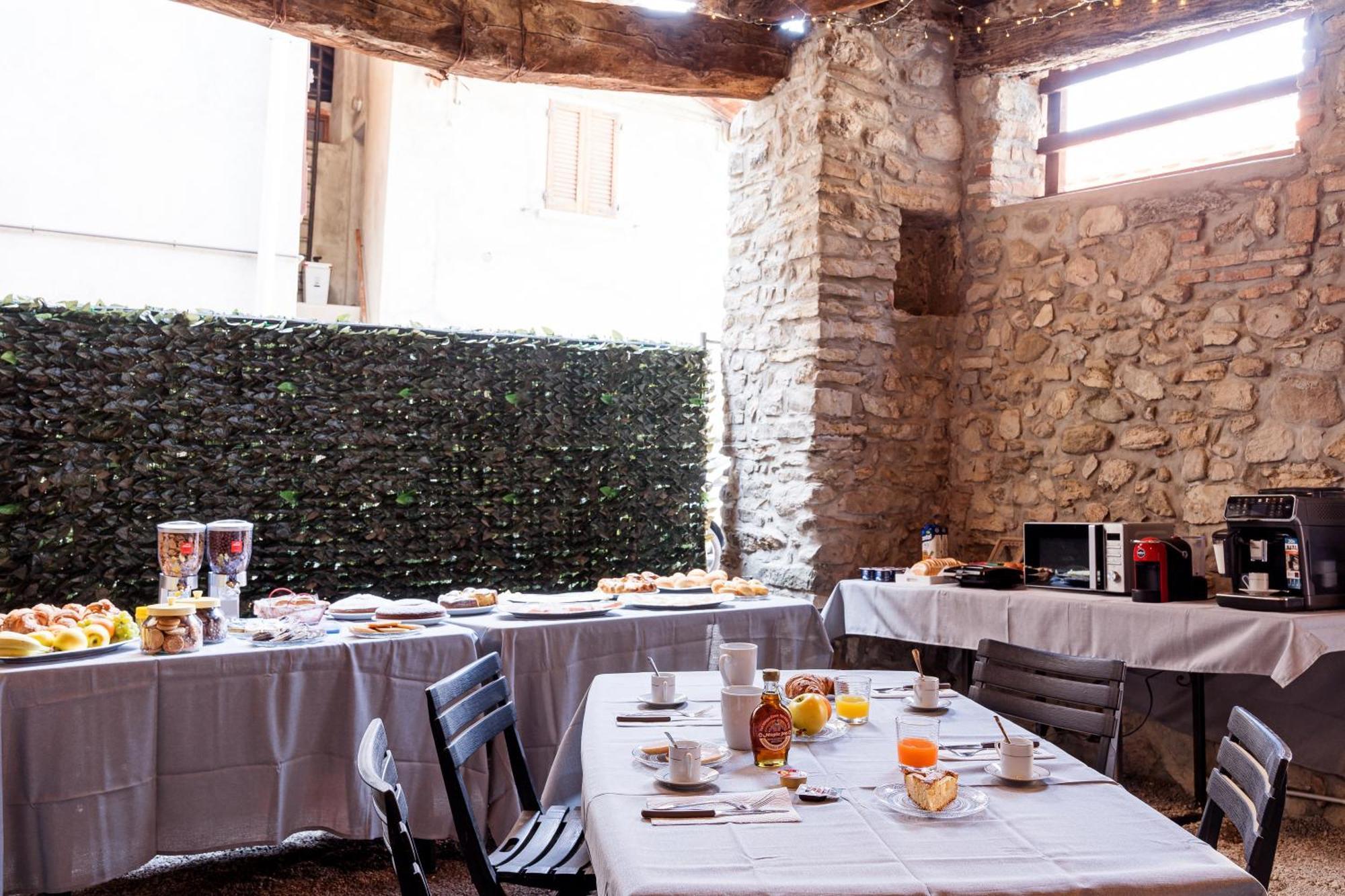 B&B La Corte And Home Restaurant - Free Parking - 10 Minutes To The Lake And Centre Tavernerio Exteriér fotografie