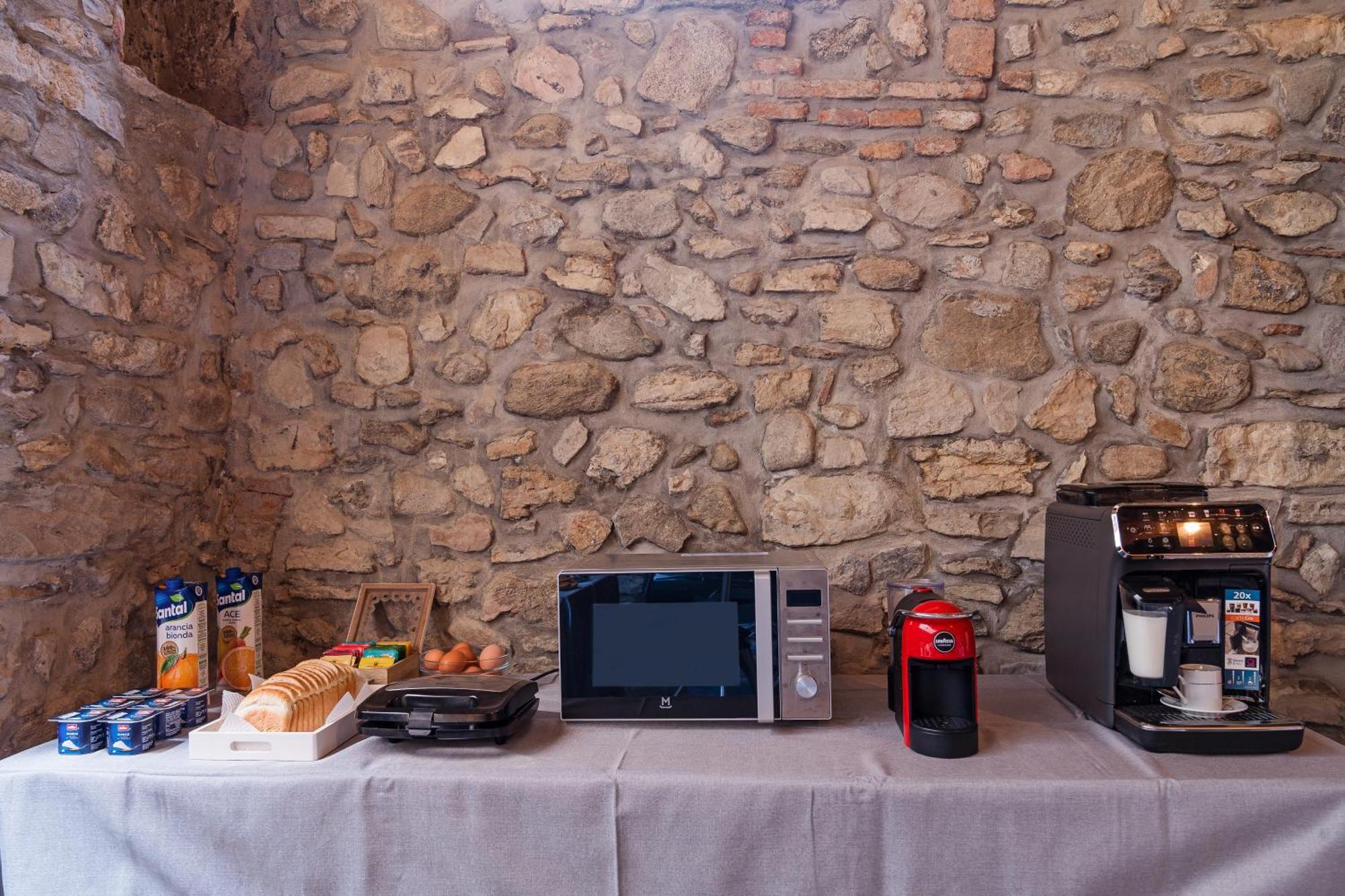 B&B La Corte And Home Restaurant - Free Parking - 10 Minutes To The Lake And Centre Como Exteriér fotografie
