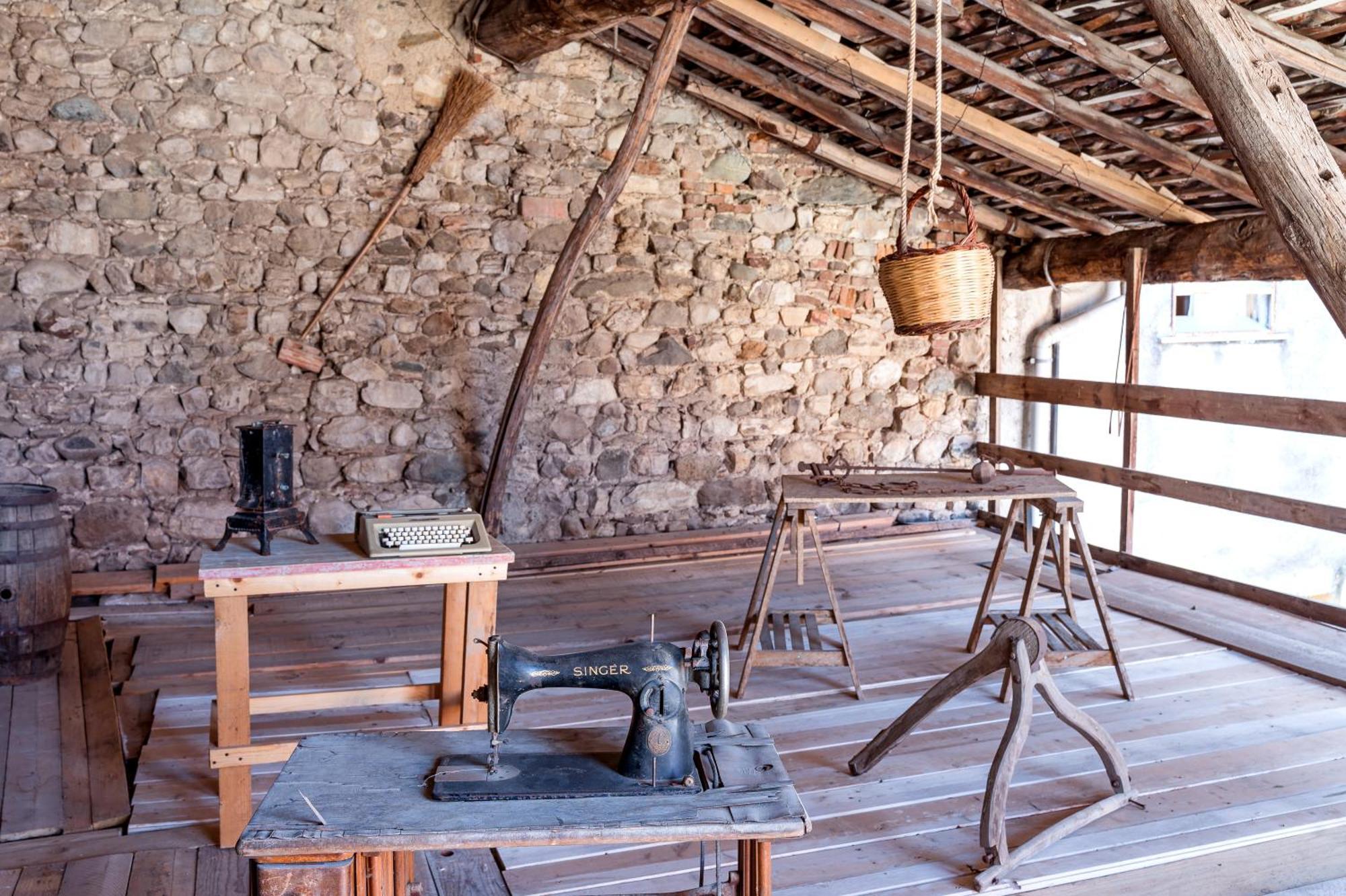 B&B La Corte And Home Restaurant - Free Parking - 10 Minutes To The Lake And Centre Tavernerio Exteriér fotografie