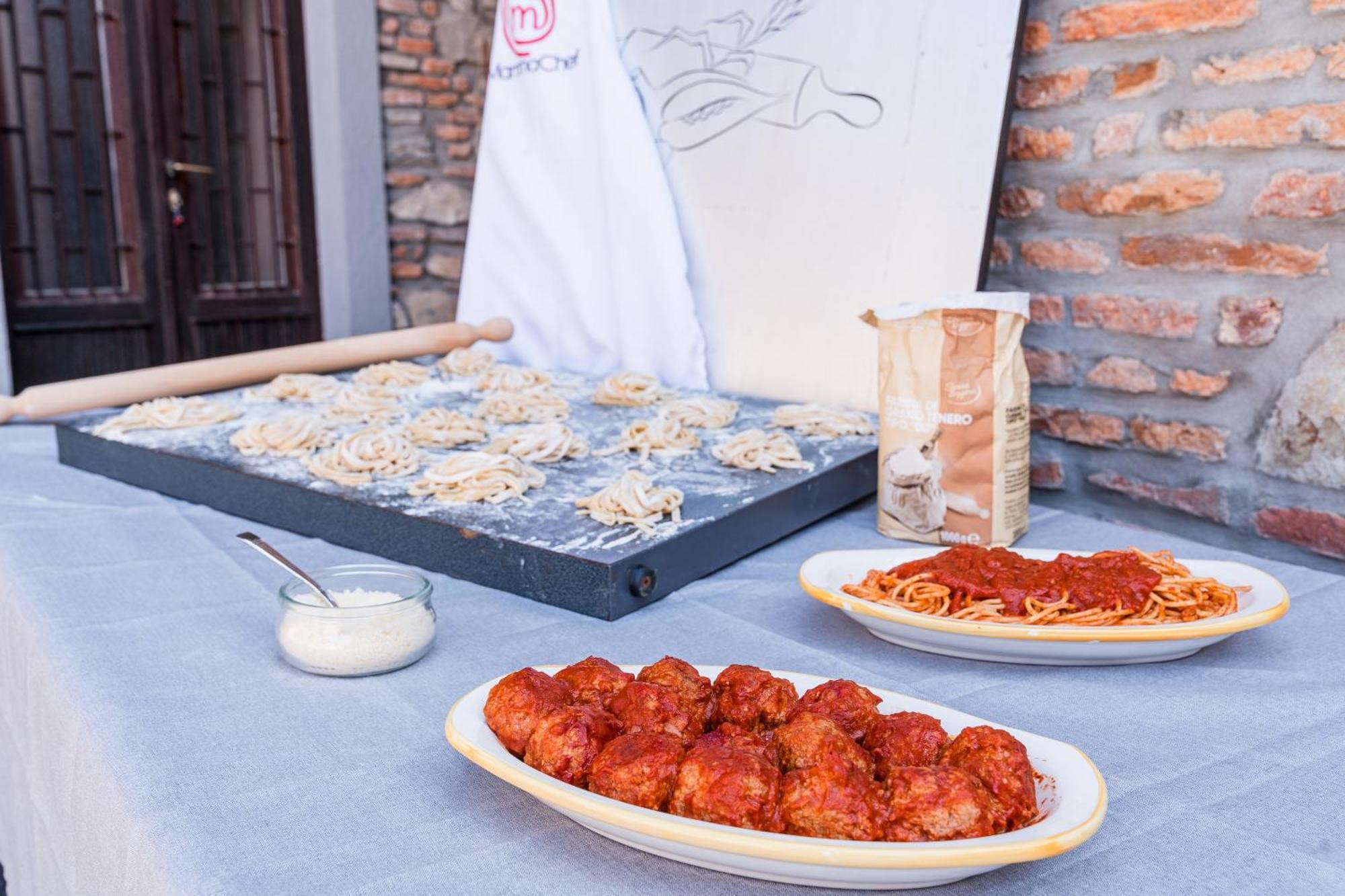 B&B La Corte And Home Restaurant - Free Parking - 10 Minutes To The Lake And Centre Como Exteriér fotografie