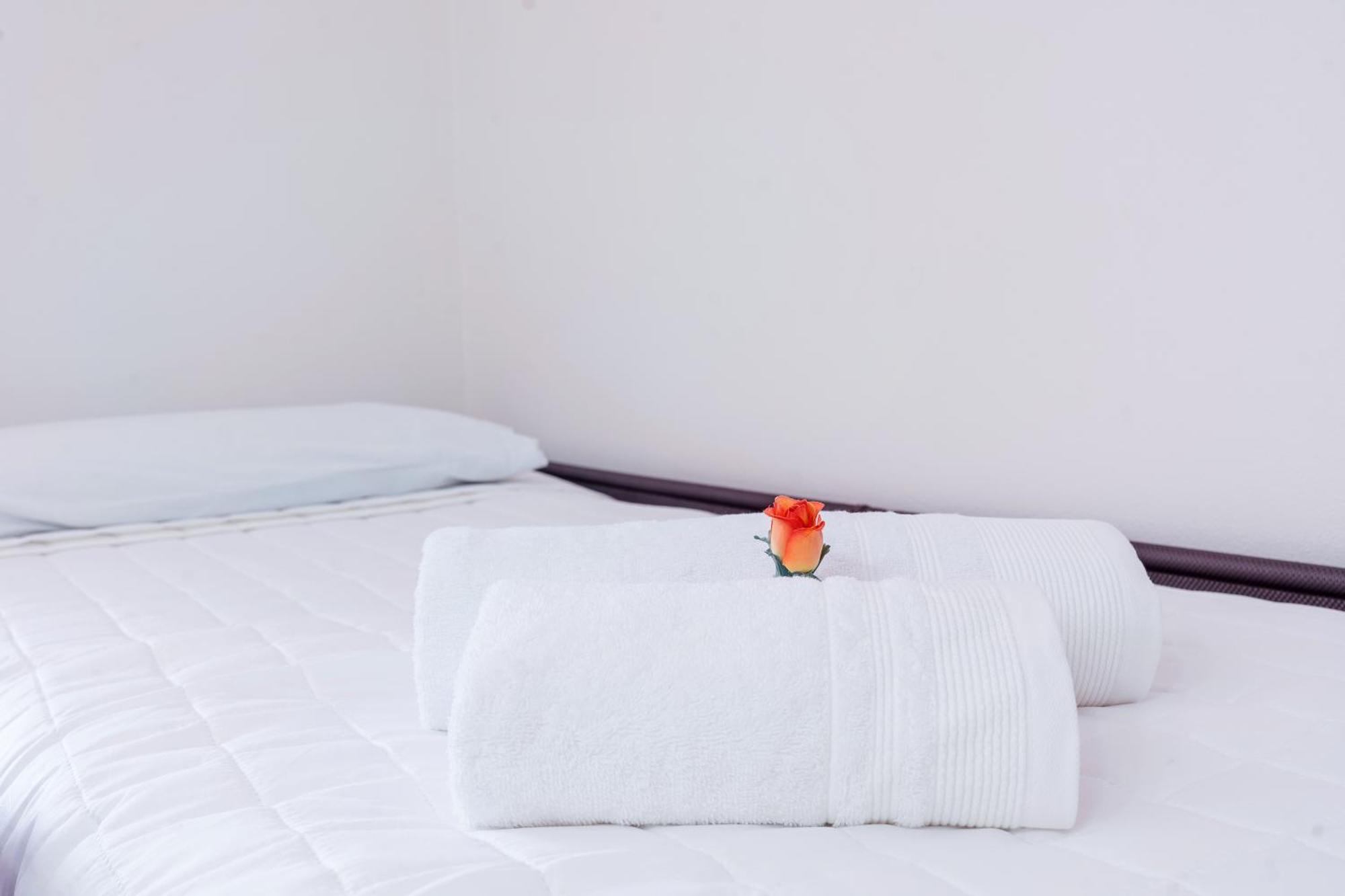 B&B La Corte And Home Restaurant - Free Parking - 10 Minutes To The Lake And Centre Tavernerio Exteriér fotografie