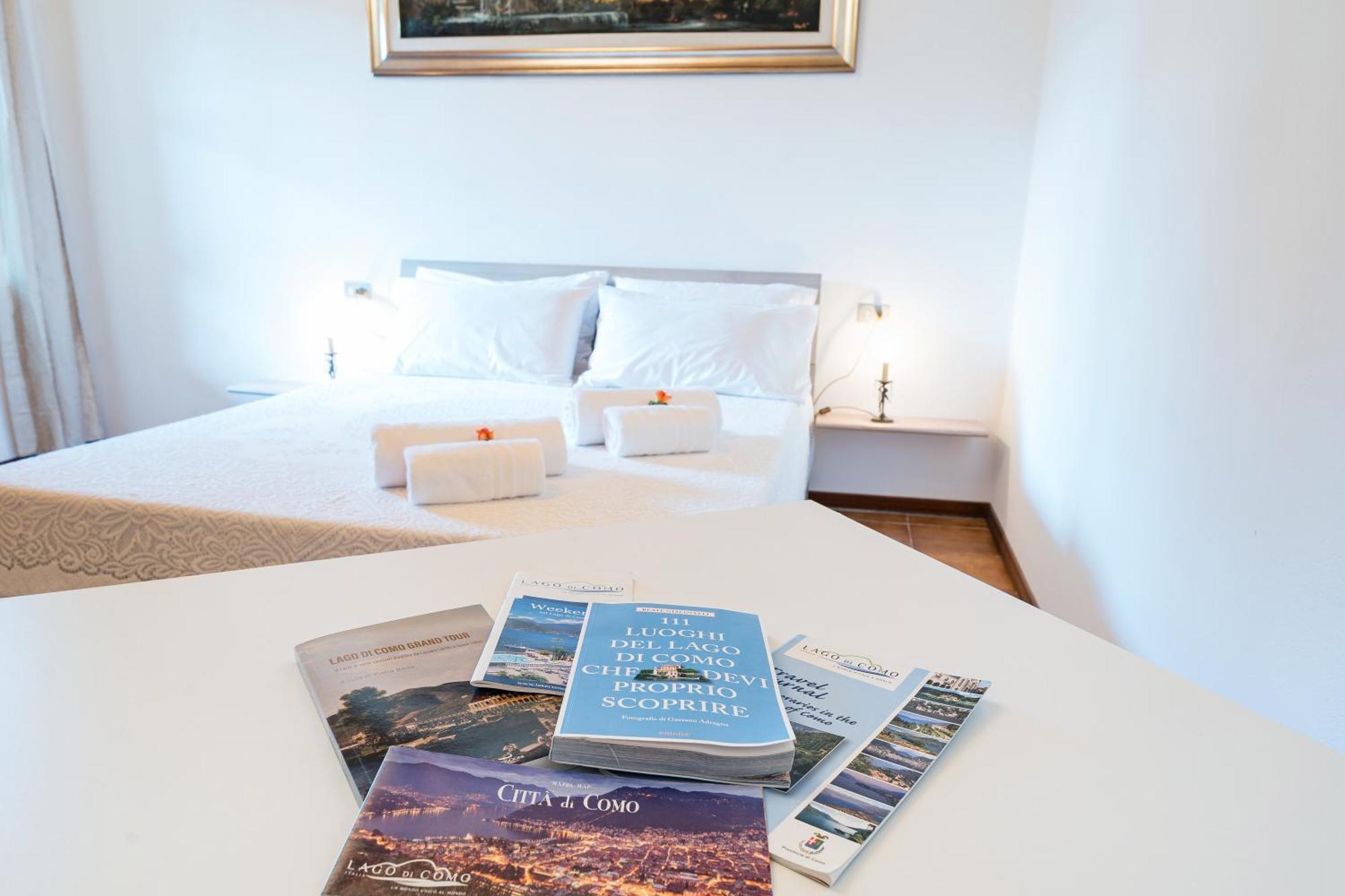 B&B La Corte And Home Restaurant - Free Parking - 10 Minutes To The Lake And Centre Tavernerio Exteriér fotografie