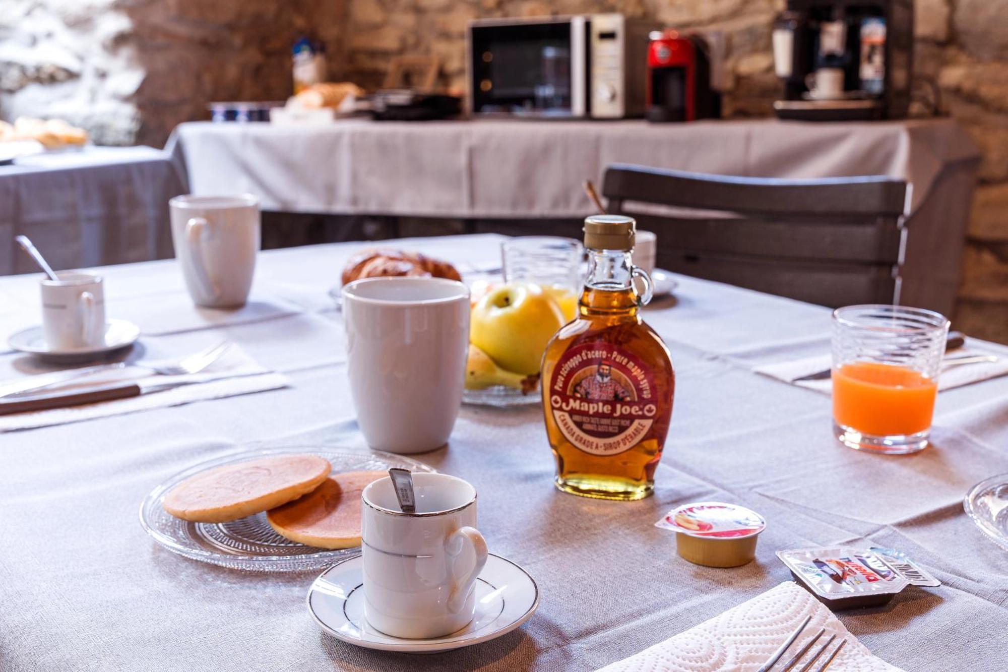B&B La Corte And Home Restaurant - Free Parking - 10 Minutes To The Lake And Centre Tavernerio Exteriér fotografie