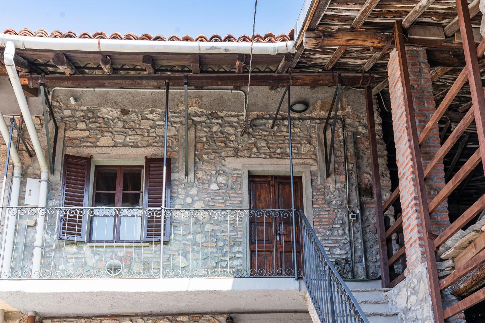 B&B La Corte And Home Restaurant - Free Parking - 10 Minutes To The Lake And Centre Tavernerio Exteriér fotografie