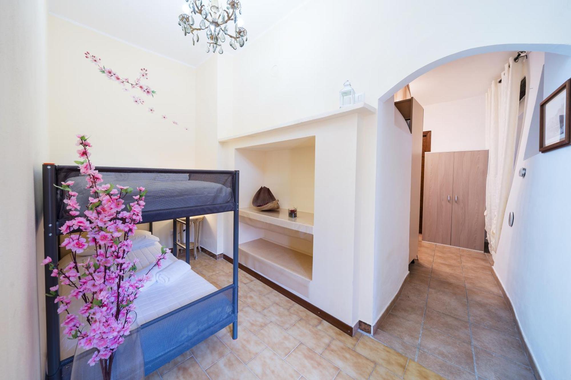 B&B La Corte And Home Restaurant - Free Parking - 10 Minutes To The Lake And Centre Como Exteriér fotografie