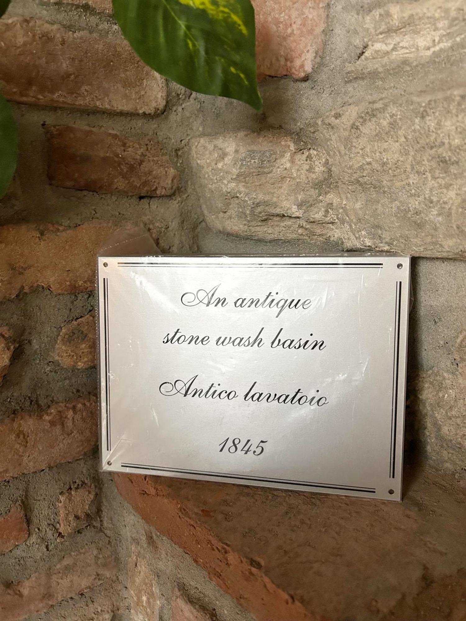 B&B La Corte And Home Restaurant - Free Parking - 10 Minutes To The Lake And Centre Como Exteriér fotografie